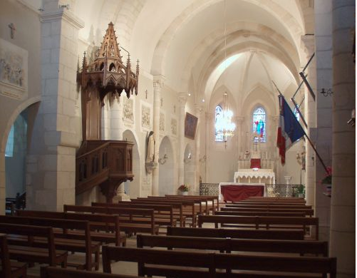 Eglise St Suplice interior